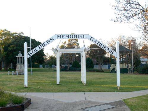 Mathoura War Memorial : 18-July-2012