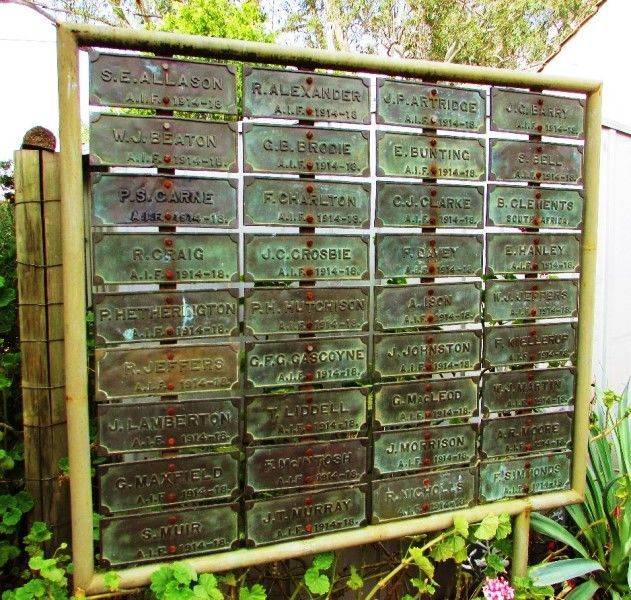 04-March-2018 : Original Plaques at Farmers Arms Museum (Sandra Brown)