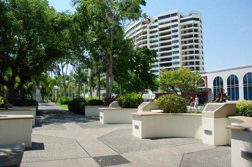 Memorial Gardens : November 2013