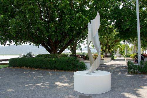 Memorial Flame : November 2013