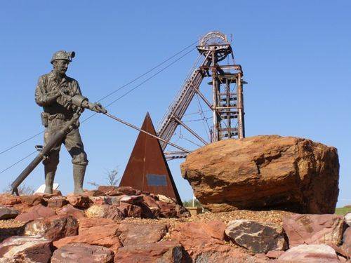 Miner's Statue : 10-09-2011