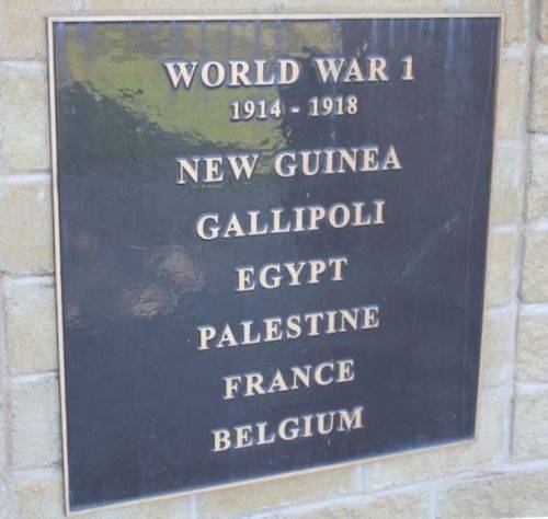 Moama Cenotaph : 09-August-2011