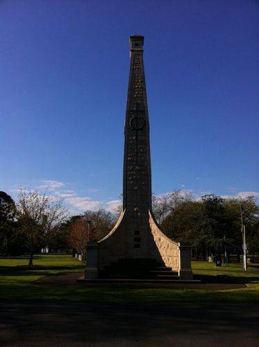 Essendon War Memorial : 23-August-2011