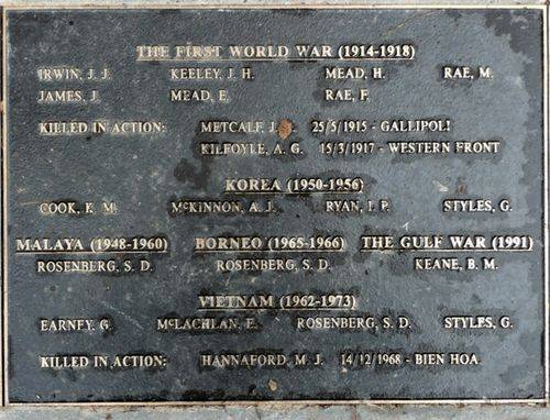 Mooroolbark War Memorial : 17-May-2012 Mooroolbark War Memorial : 17-May-2012