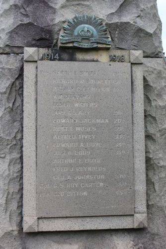 Moss Vale War Memorial : 17-July-2011