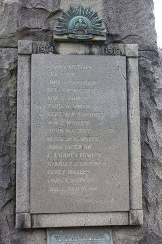 Moss Vale War Memorial : 17-July-2011