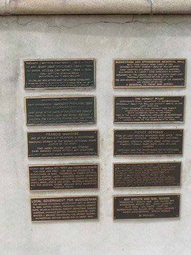 Mudgeeraba Pioneer Plaque / March 2013