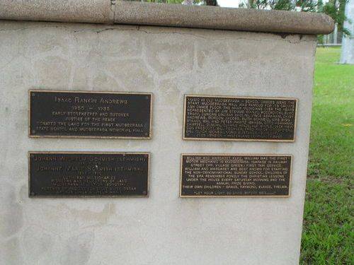Mudgeeraba Pioneer Plaques 2 / March 2013