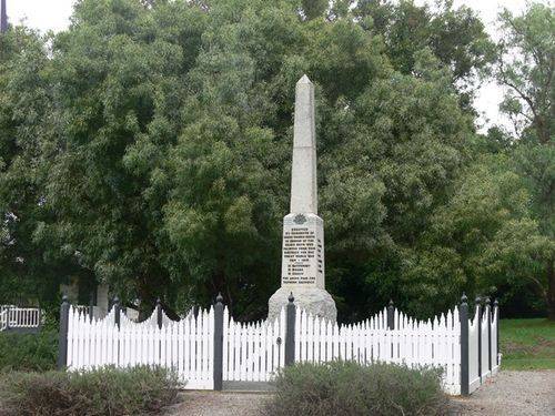 Narre Warren North War Memorial : 10-April-2013