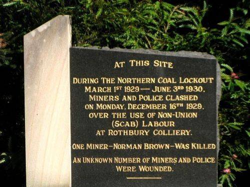 Northern District Miners Womens Auxiliary Monument-Closeup