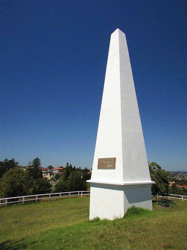 Plaque +Obelisk 2 : 04-January-2015