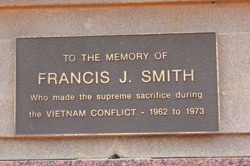 Ouyen War Memorial : 18-July-2011 Ouyen War Memorial : 18-July-2011