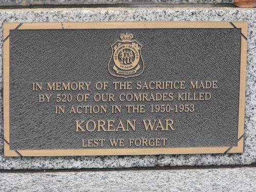 Pambula District Soldiers Memorial : 20-March-2011