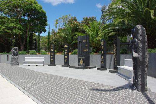 Penshurst War Memorial 2 : April 2014 Penshurst War Memorial 2 : April 2014