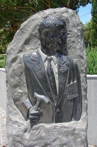 Vietnam Veteran Sculpture : April 2014 Vietnam Veteran Sculpture : April 2014