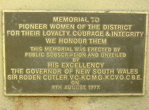 Pioneer Women Plaque Inscription : 28-03-2014
