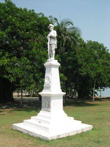 Port Douglas War Memorial 1 2011 Port Douglas War Memorial 1 2011