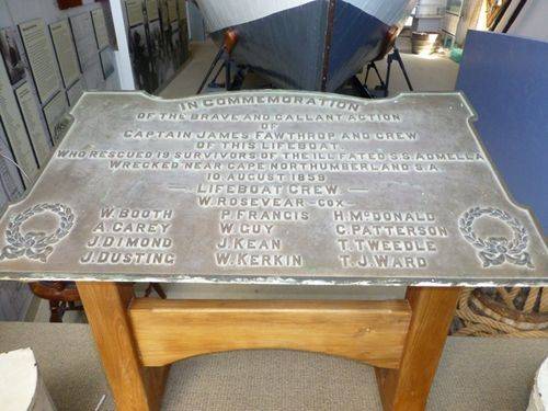 Portland Lifeboat Memorial Tablet 2 : 5-11-2013