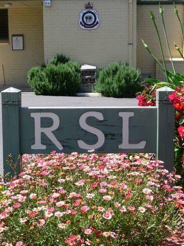 Post World War Two Memorial : 26-November-2011 Post World War Two Memorial : 26-November-2011