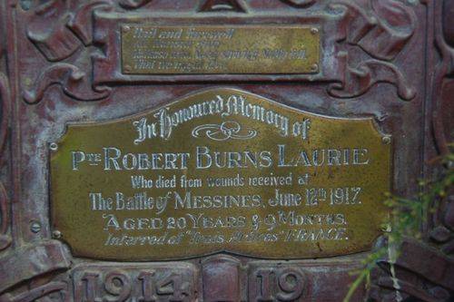 Laurie Inscription : June 2014