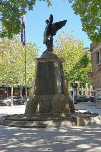 Pyrmont War Memorial 2/ April 2013 Pyrmont War Memorial 2/ April 2013