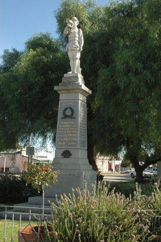 Quambatook War Memorial : 08-June-2013 Quambatook War Memorial : 08-June-2013
