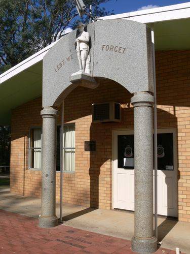 Returned Services League Memorial : 12-May-2013