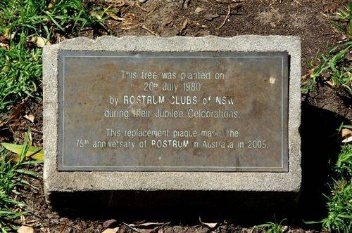 Rostrum Clubs Plaque / April 2014