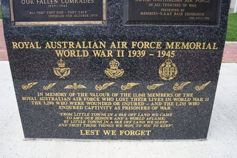 Inscription Closeup 2 : 16-November-2014 