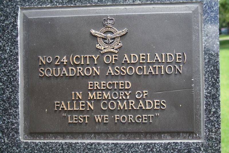 No 24 Squadron Plaque : 16-November-2014