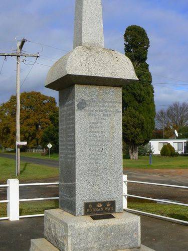 Sandford War Memorial : 11-June-2011