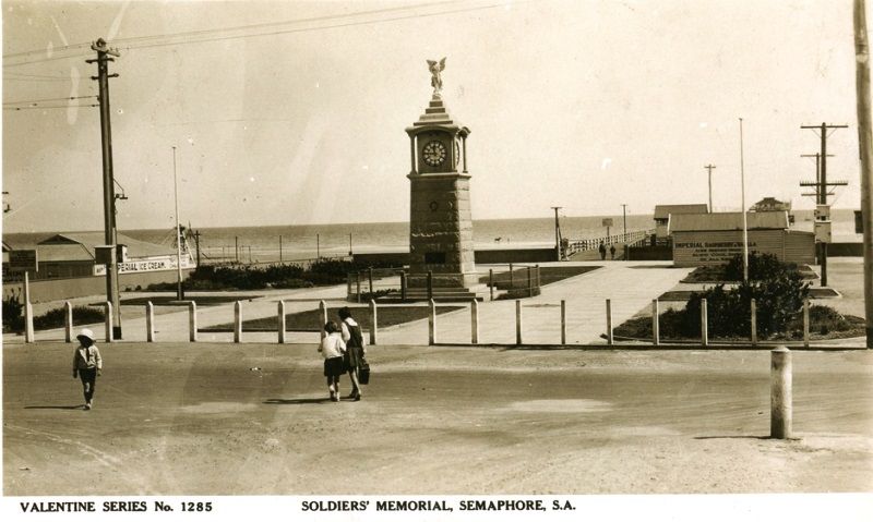 Circa 1937 : State Library of South Australia B-23613 Circa 1937 : State Library of South Australia B-23613