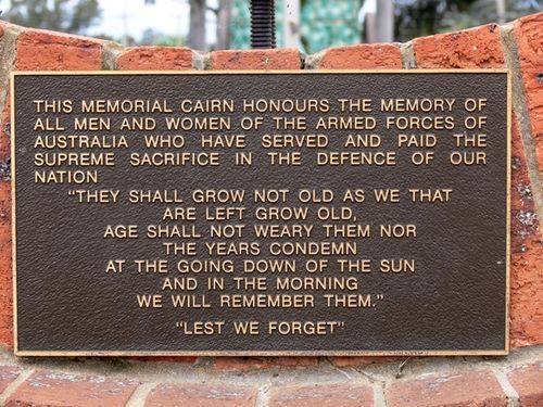 Seymour War Memorial : 21-October-2011 Seymour War Memorial : 21-October-2011