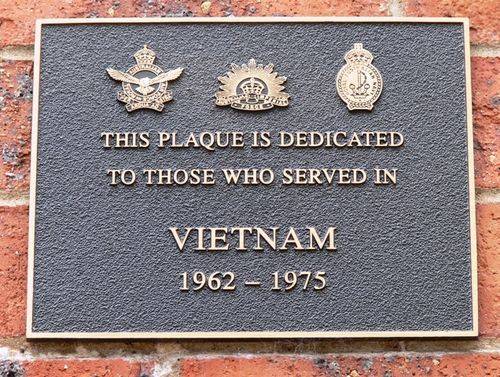 Seymour War Memorial : 21-October-2011 Seymour War Memorial : 21-October-2011