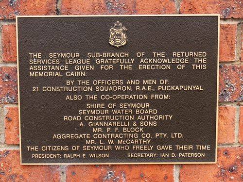 Seymour War Memorial : 21-October-2011