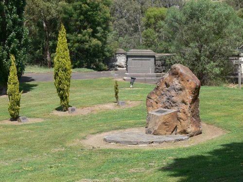 Shelford War Memorial : 26-November-2011