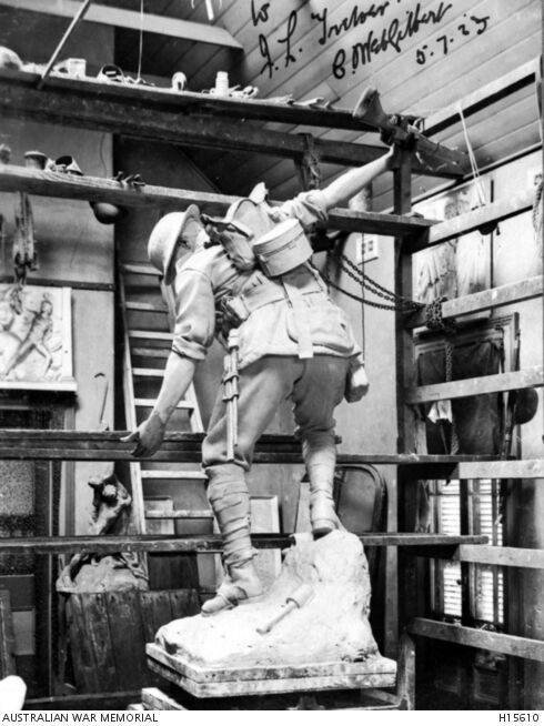 1924 : Clay model in Charles Web Gilbert`s studio : (Australian War Memorial : H15610) 1924 : Clay model in Charles Web Gilbert`s studio : (Australian War Memorial : H15610)