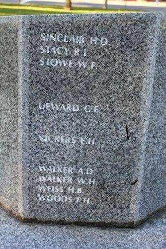 Singleton War Memorial : 11-August-2011
