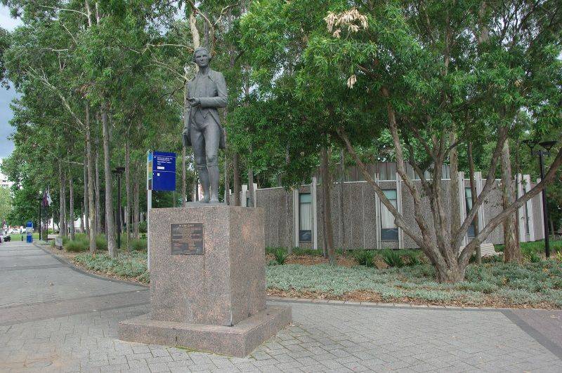 Statue 2: 06-November-2015