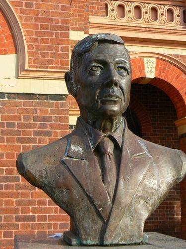 Sir MacFarlane Burnett Sir MacFarlane Burnett