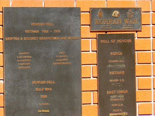 Skipton War Memorial : 26-February-2012