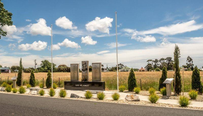 17-November-2017 (Erich Nussbaumer) 17-November-2017 (Erich Nussbaumer)