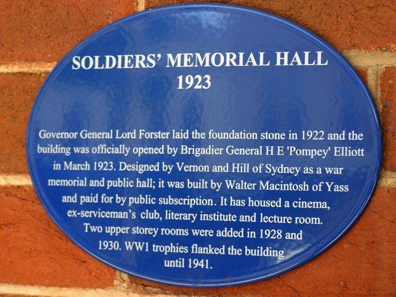 Memorial Hall Plaque : 16-October-2014