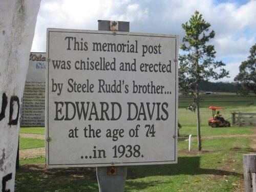 Steel Rudd Memorial Post Plaque : 10-11-2010