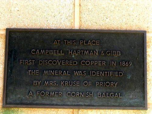 Stele Monument Cobar Inscription