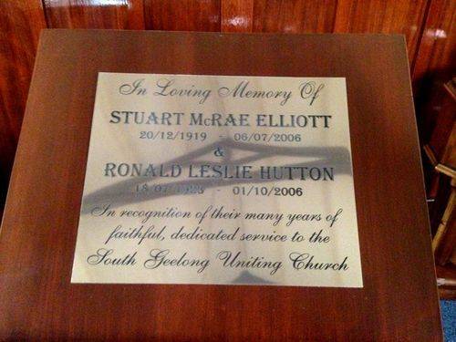 Leslie & Hutton Inscription : December 2013