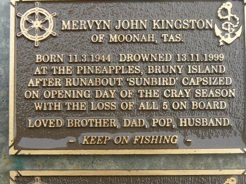 Mervyn John Kingston : 2007