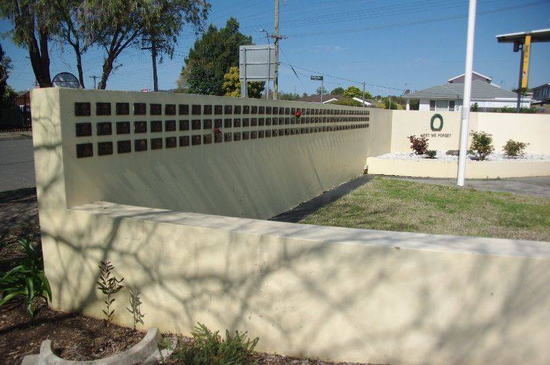 Memorial Garden 2: 13-September -2015