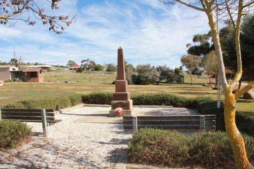 Tungkillo War Memorial : 05-May-2012