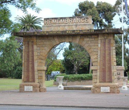 Unley Memorial Arch : 07-December-2012